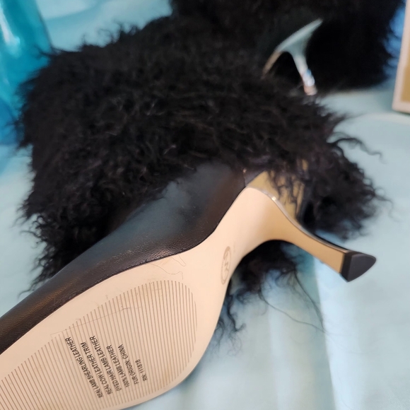 NEW In Box! Michael Kors Luna Shearling & Leather Boot. Sexiest Boots On Earth! - Picture 7 of 10